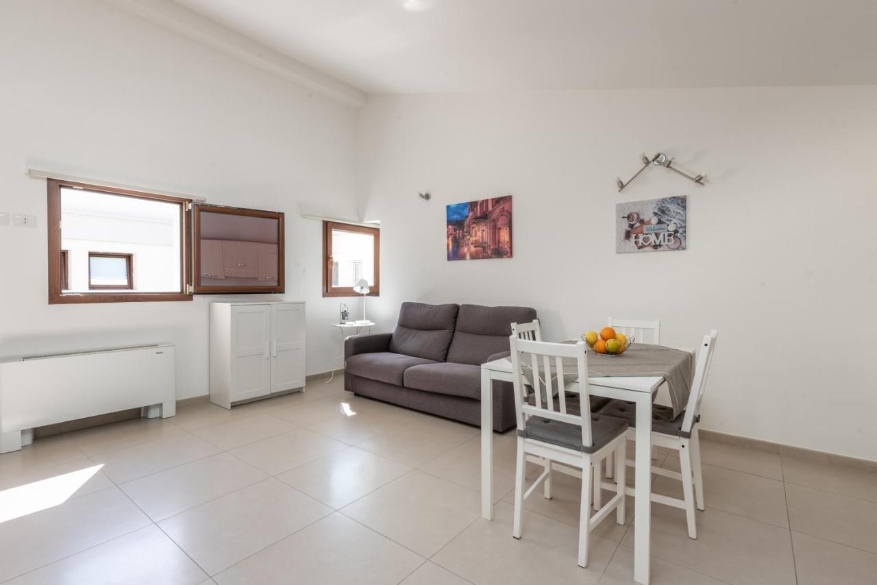 Malu Holiday Apartment-Palazzo Quaroni Παλέρμο Εξωτερικό φωτογραφία